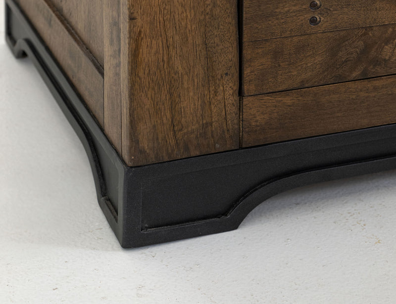 Parota III - Dresser - Barrel Brown